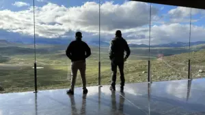 Kariera na etacie vs maraton jako przedsiębiorca